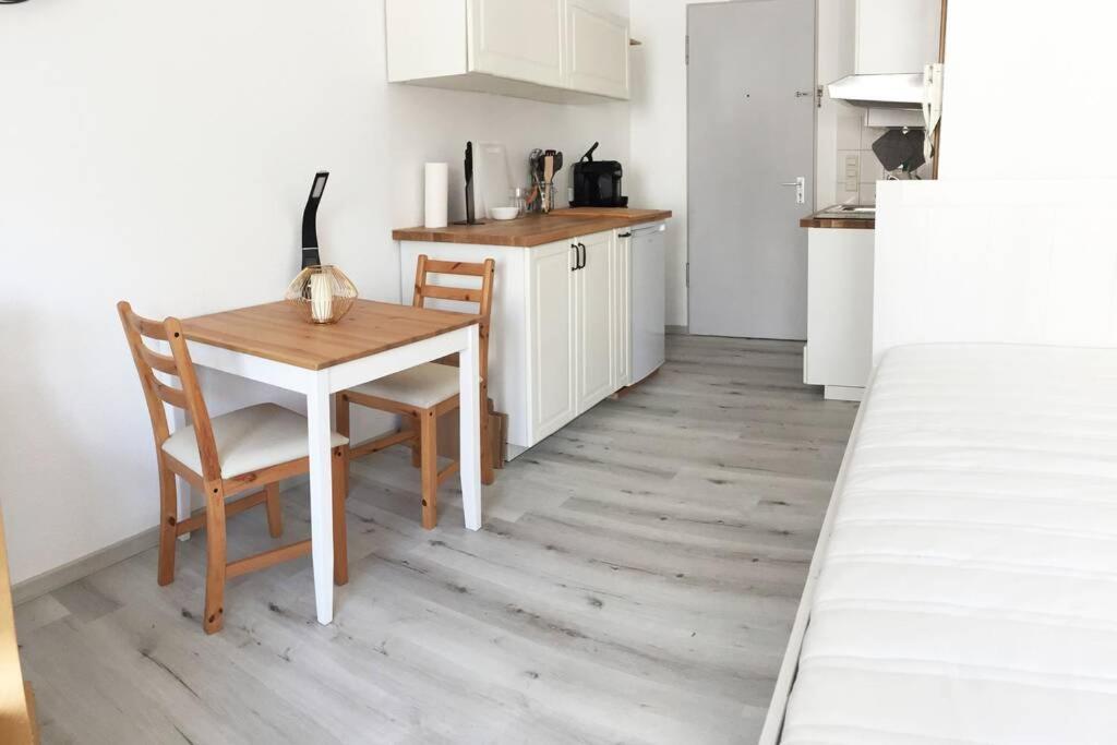 Apartment-Mitten In Konstanz, Gratis Parkplatz & Fahrrader, Netflix Tv エクステリア 写真