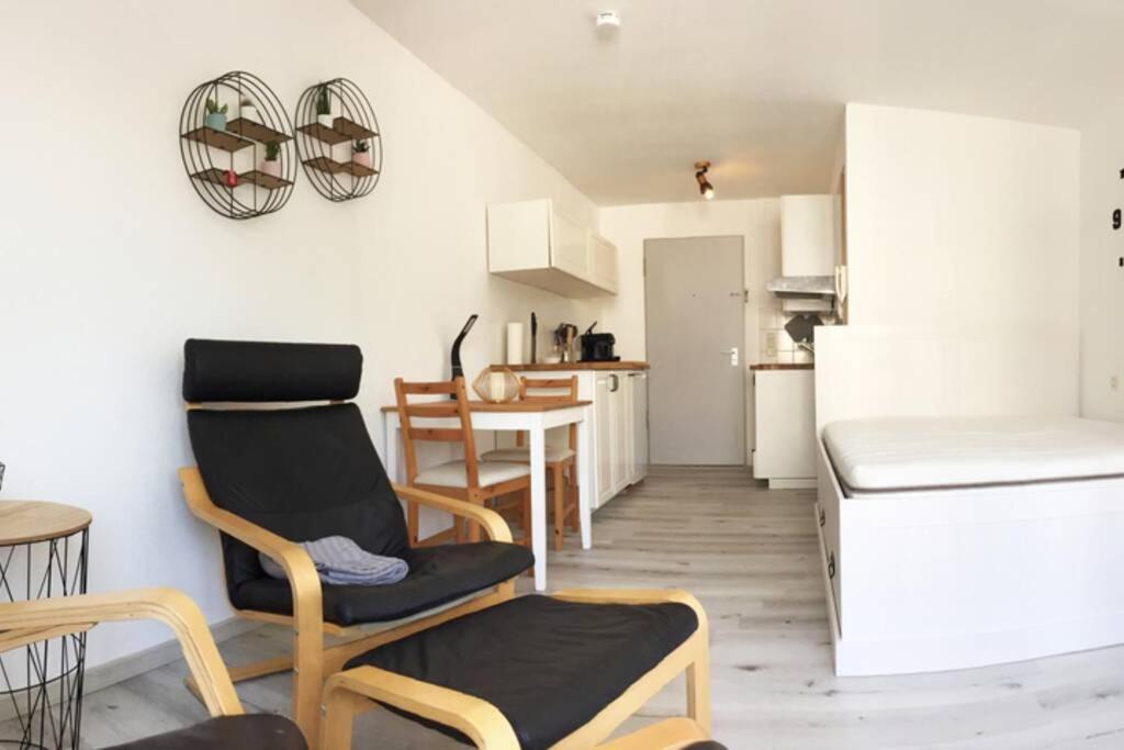 Apartment-Mitten In Konstanz, Gratis Parkplatz & Fahrrader, Netflix Tv エクステリア 写真