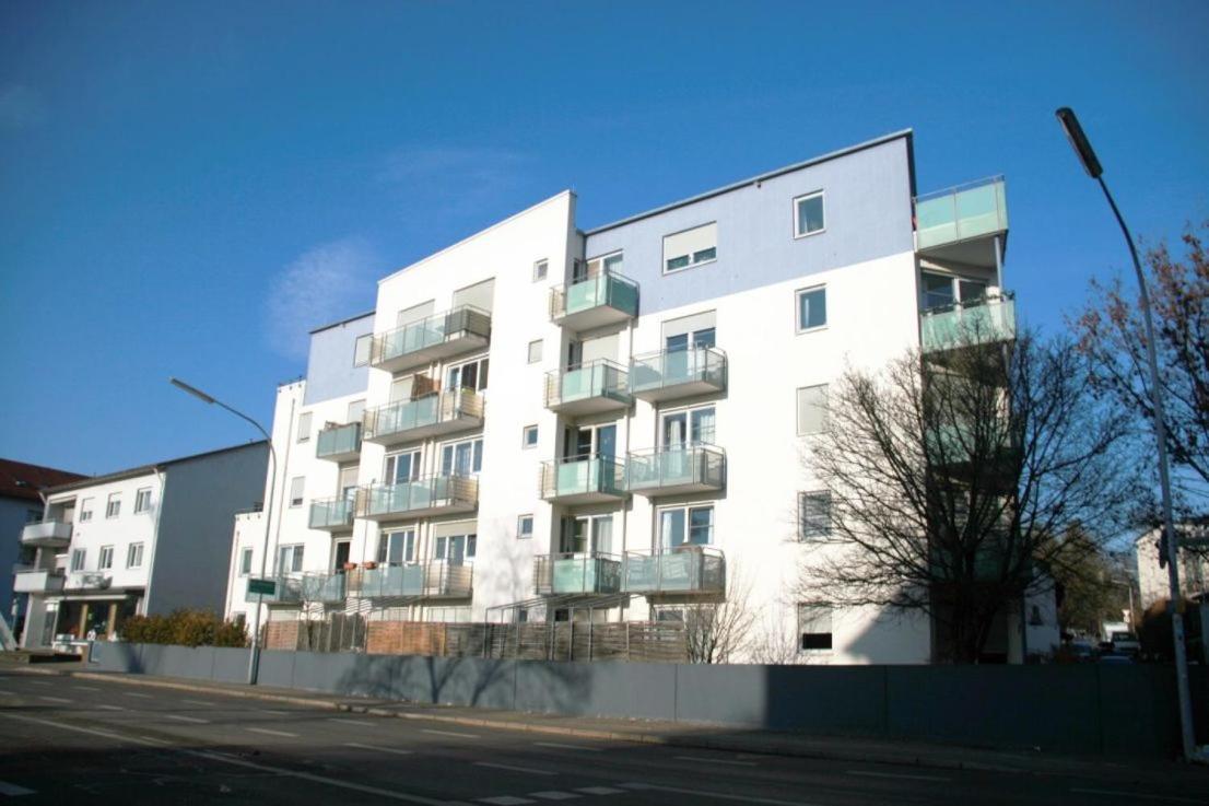 Apartment-Mitten In Konstanz, Gratis Parkplatz & Fahrrader, Netflix Tv エクステリア 写真